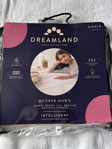 Dreamland hunker down - dreamland,